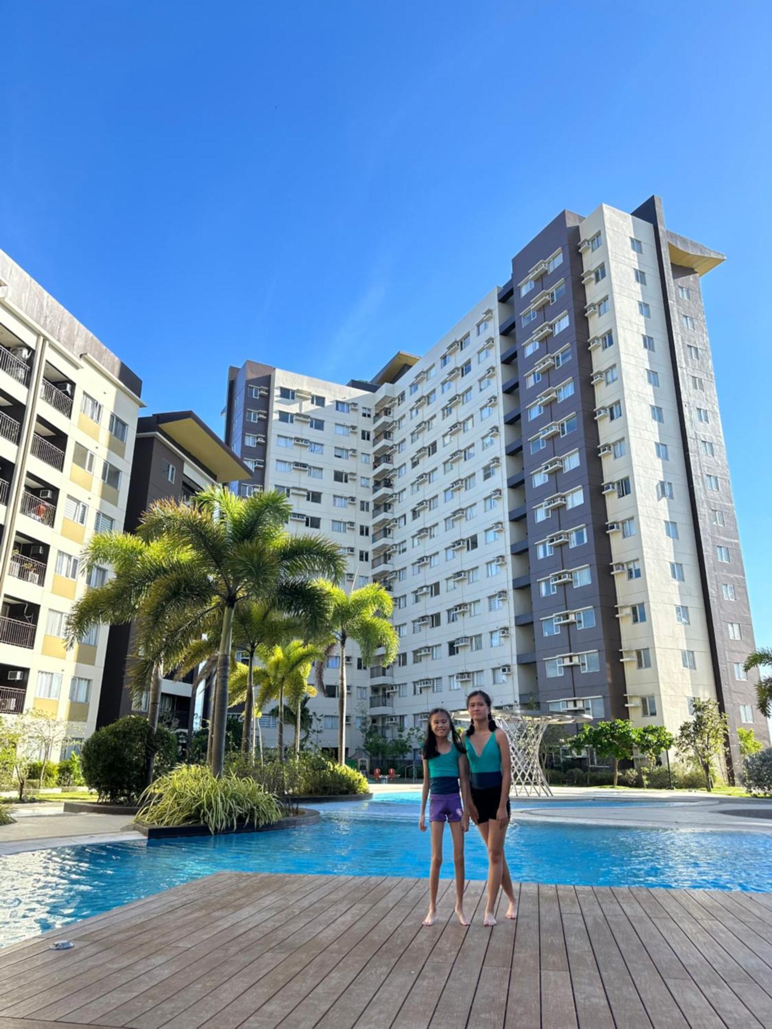 Iloilo Travellers Zen Zone Aparthotel Buitenkant foto